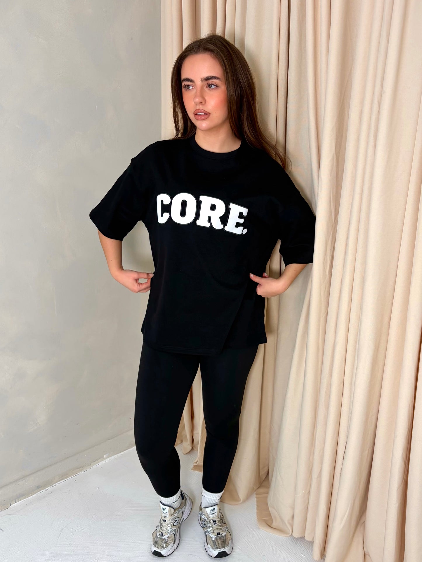 CORE. Short Sleeve Oversized T-shirt -Black